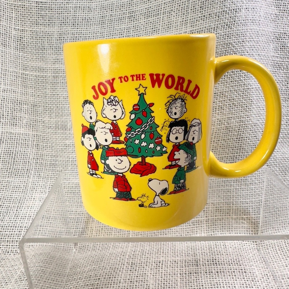 Peanuts Joy To The World‎ Christmas Mug 2015 Snoopy Yellow ICUP 12oz